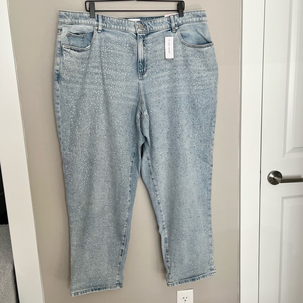 🎄2/$40 Lane Bryant Boyfriend Fit Jean with Rhinestones Size 22 Light Denim